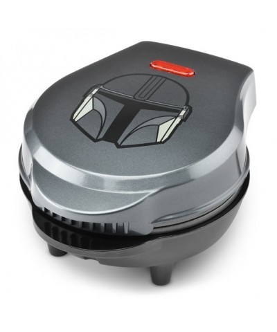 The Mandalorian Waffle Maker with Mythosaur Skull Design – Star Wars Inspired Mini Waffle Cooker